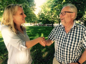 Lisa Edwinsson och avgående ordförande Mats Taxén. Foto: Lennart Månsson