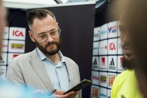 Olof Lundh, TV4 och Fotbollskanalen, utsågs till Årets Sportjournalist 2015. Foto: Bildbyrån